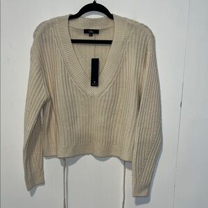 NWT Lulu's Made With Love Cream V-Neck Ribbed Sweater B19
